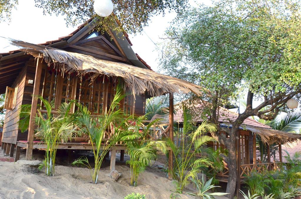 Little India Beach Cottages Baga Exterior photo