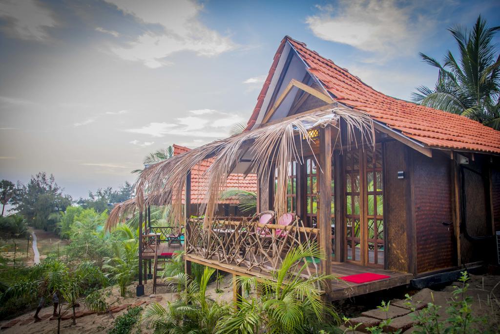 Little India Beach Cottages Baga Exterior photo