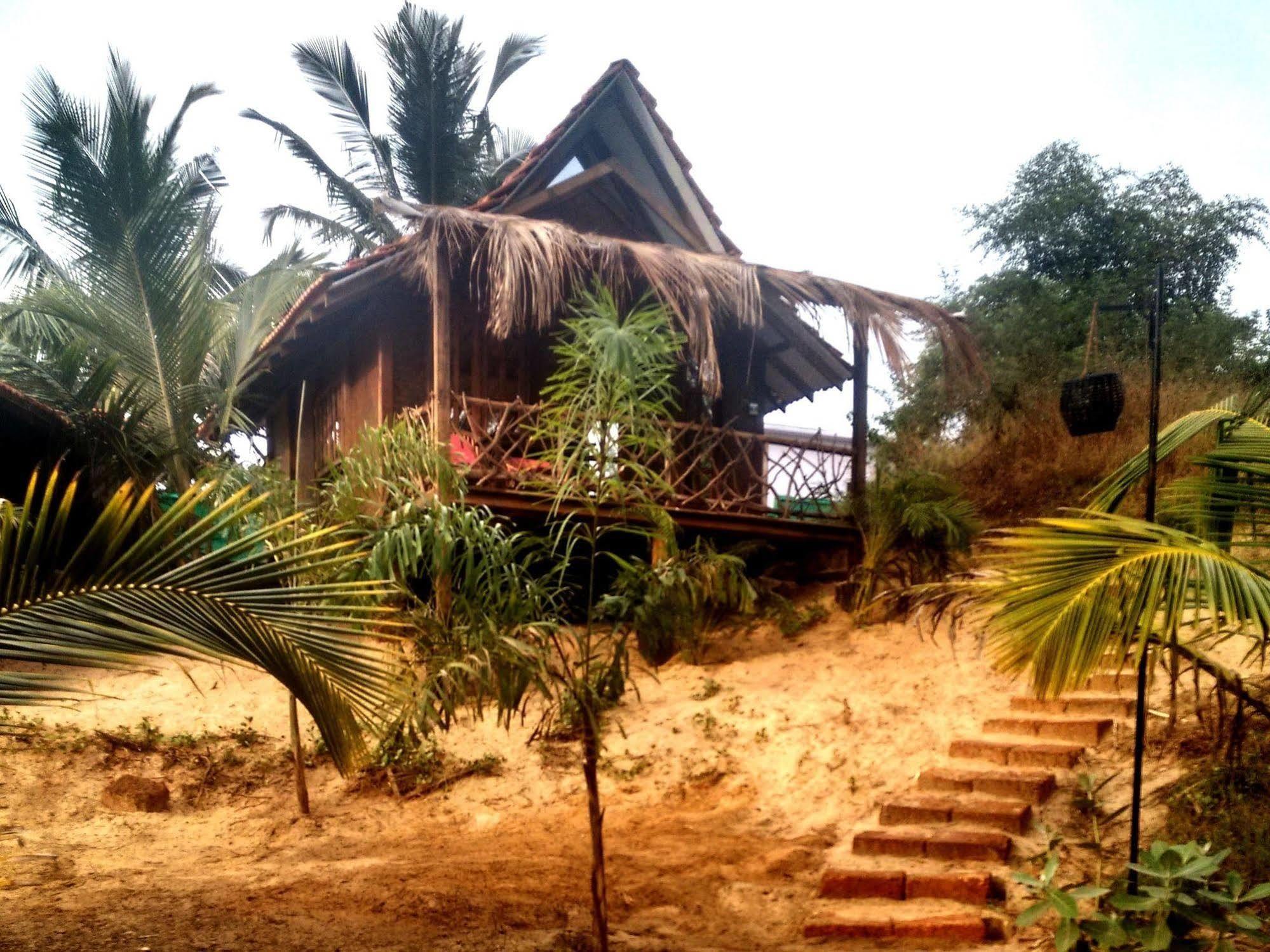 Little India Beach Cottages Baga Exterior photo
