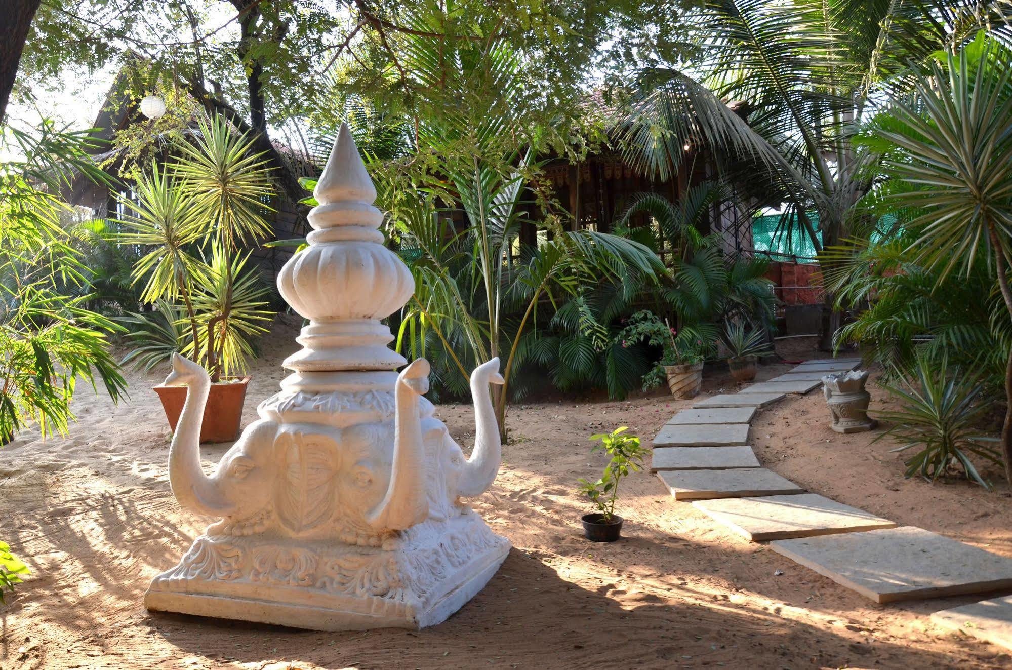 Little India Beach Cottages Baga Exterior photo